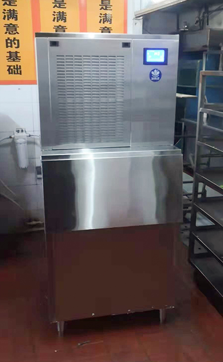 BJL-400公斤雪花制冰机交付陕西榆林使用(图1)